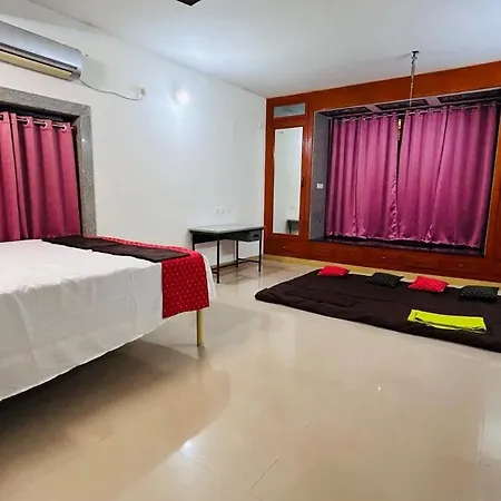 Lee Villa-3